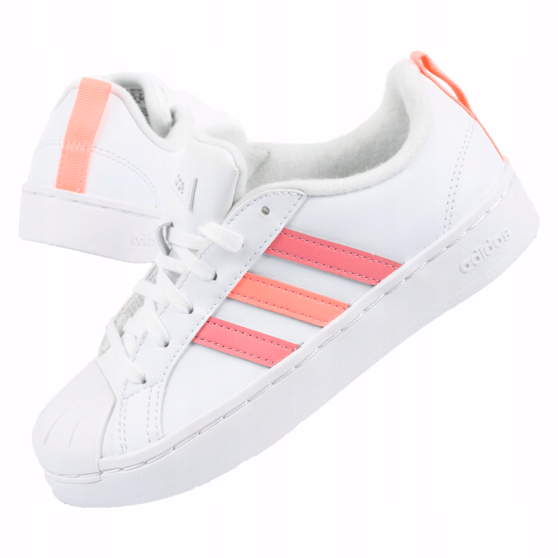 Na co zwrócić uwagę kupując buty sportowe dla dziecka?