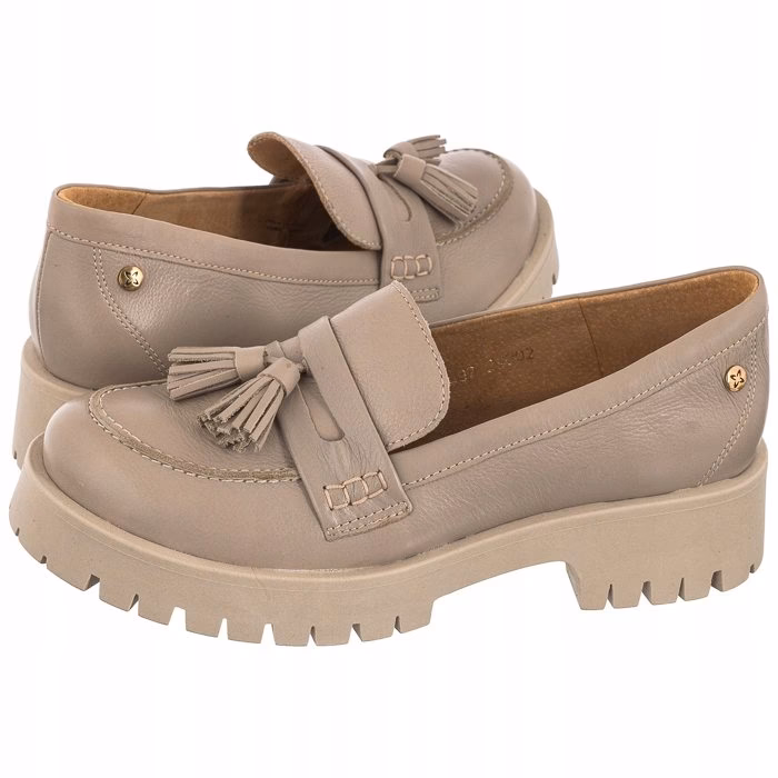 Czy mokasyny są modne?