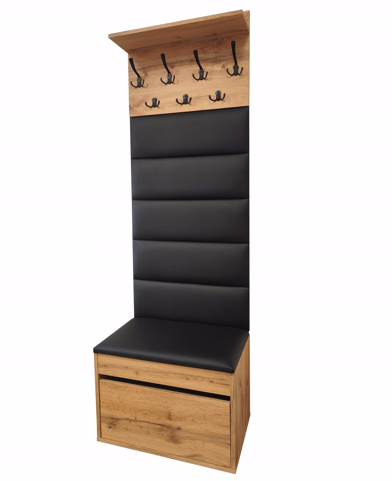 Jak urządzić mały przedpokój z szafą?