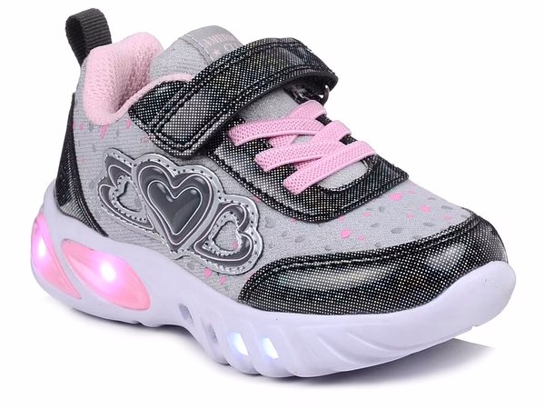 American Club buty dziecięce - jakie są opinie?