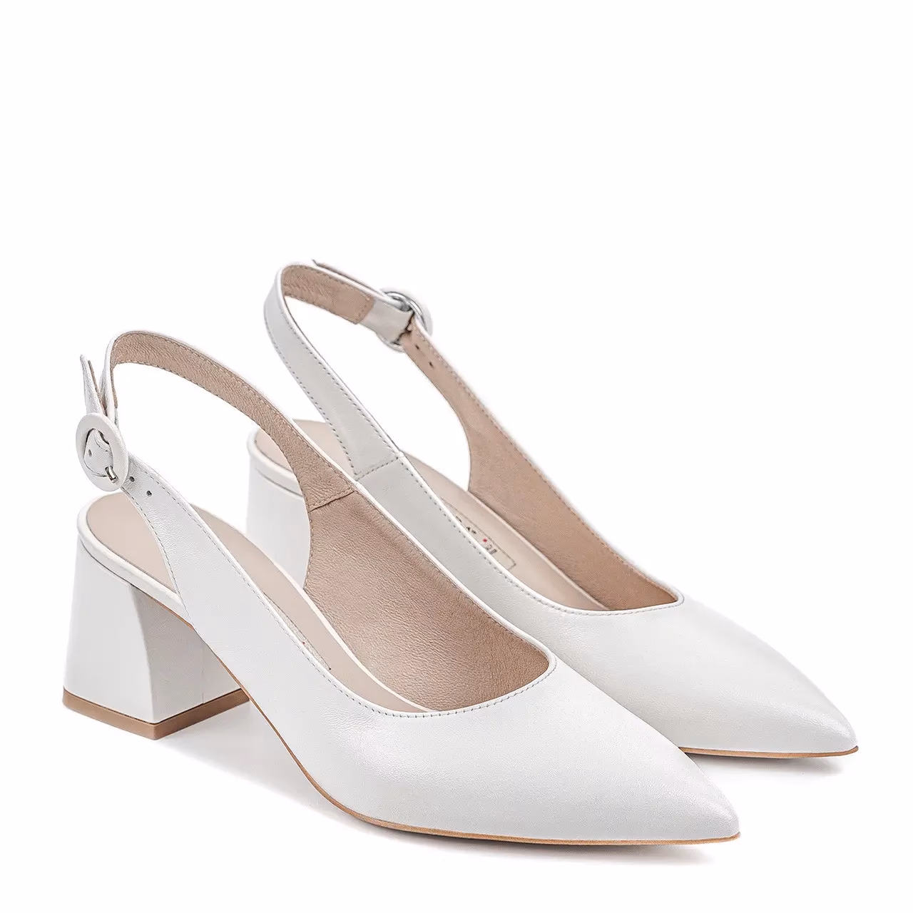 Do czego pasują białe buty na słupku?