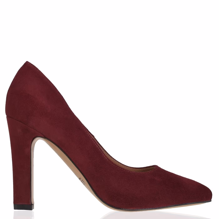 Jaka sukienka pasuje do bordowych butów?