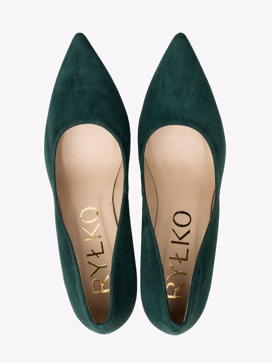 Czy butelkowa zieleń jest modna?