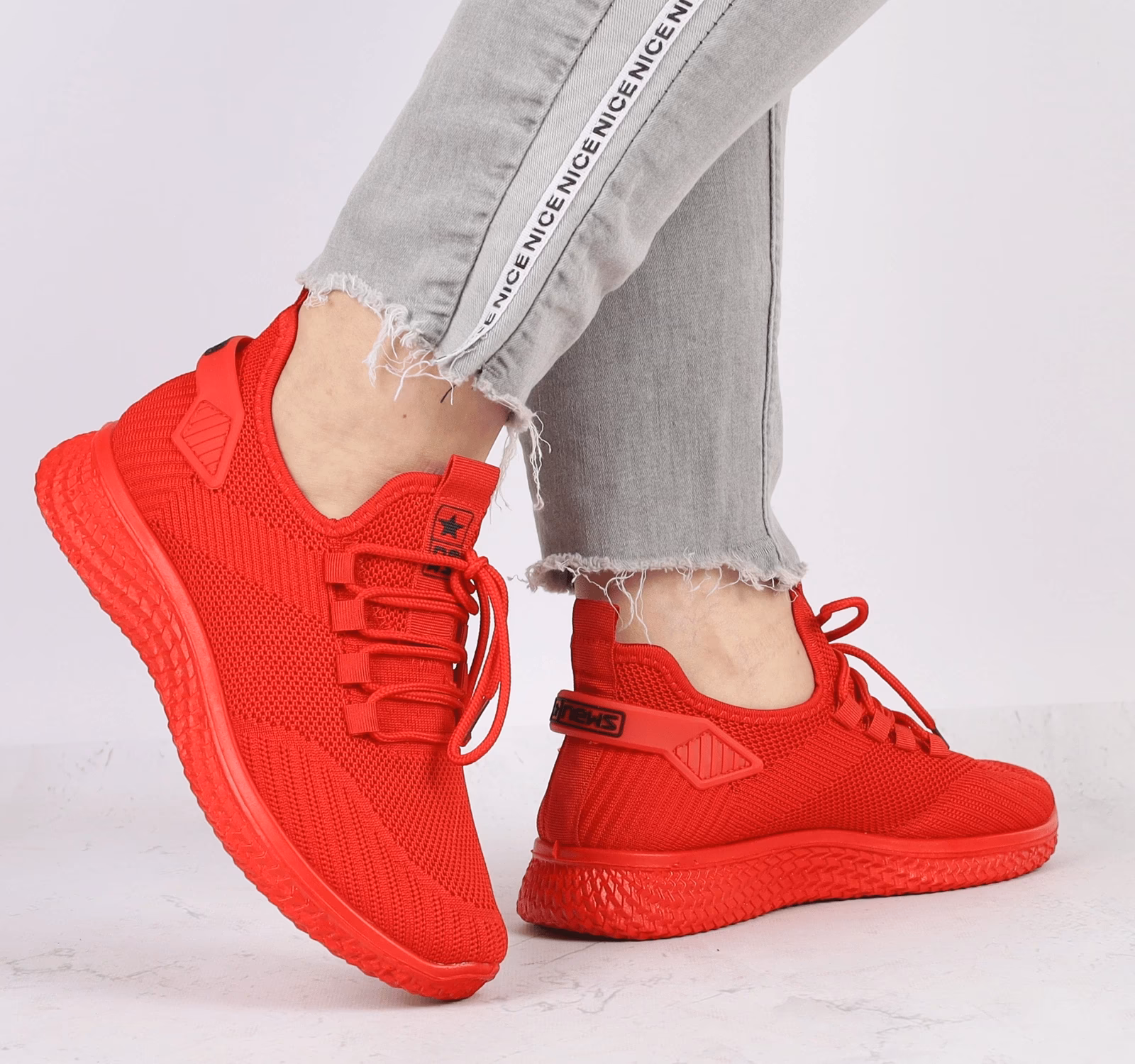 Jakie buty sportowe damskie wybrać na co dzień?