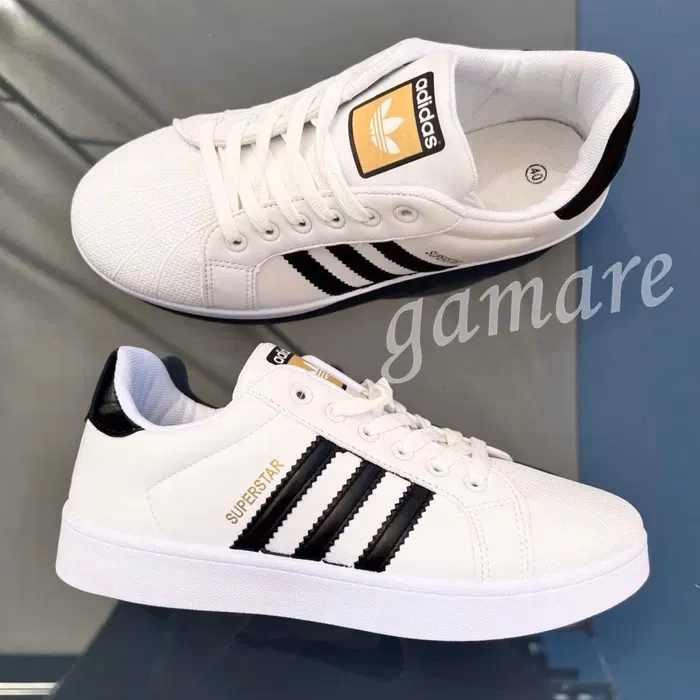 Ile kosztują buty Adidas Superstar?