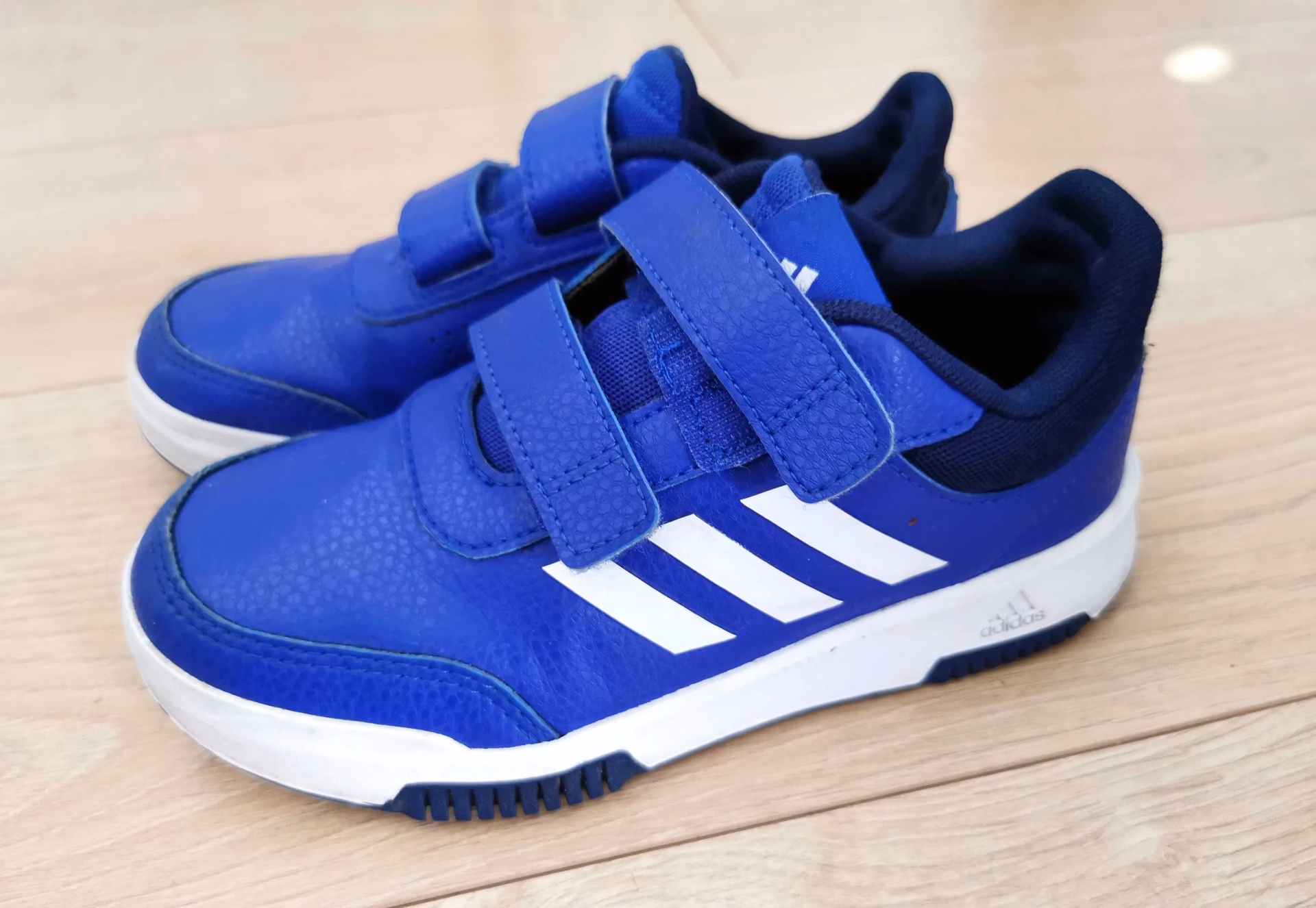 Gdzie kupić buty Adidas dla dzieci?