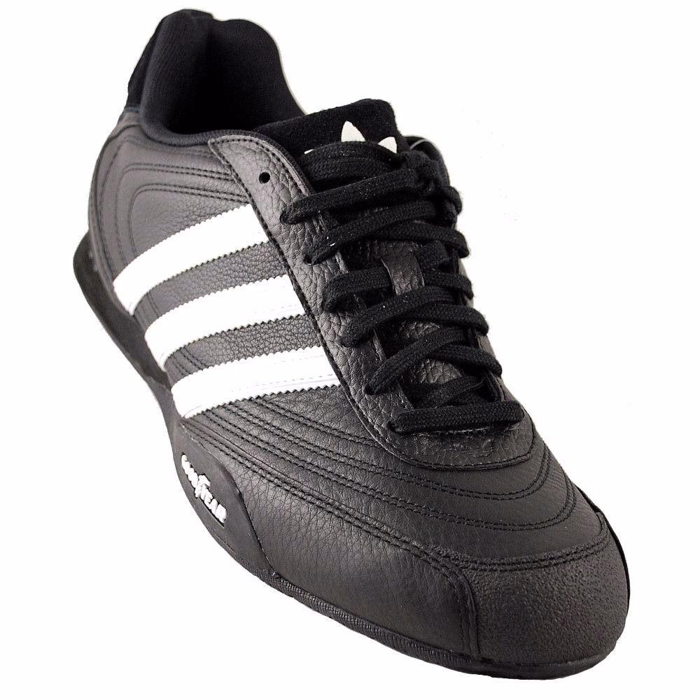 Czym się różnią buty sportowe od sneakersów?