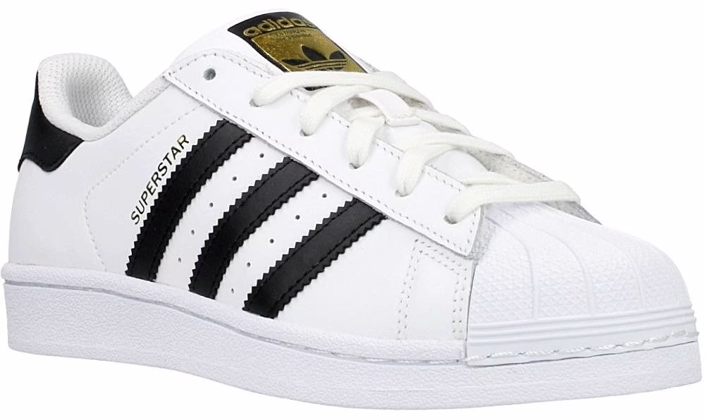 Czy buty Adidas Superstar są modne?