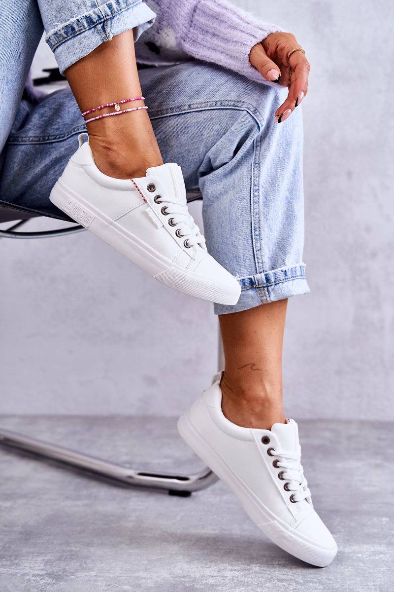 Jakie buty do białych spodni?