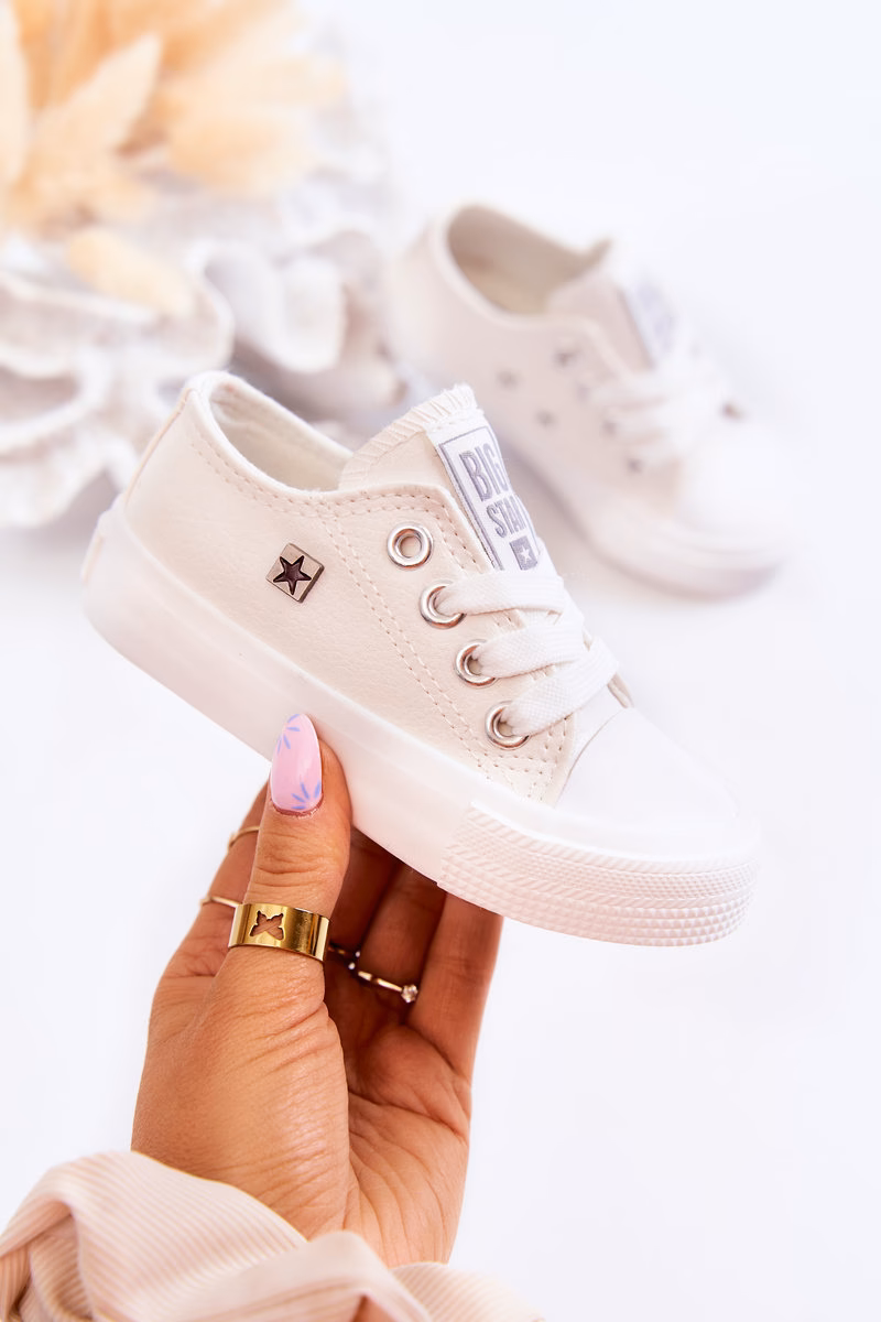 Gdzie kupić buty dla dziewczynki?