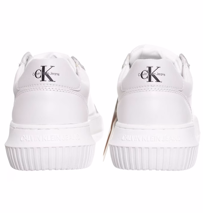 Jakie buty Calvin Klein damskie są teraz na wyprzedaży?