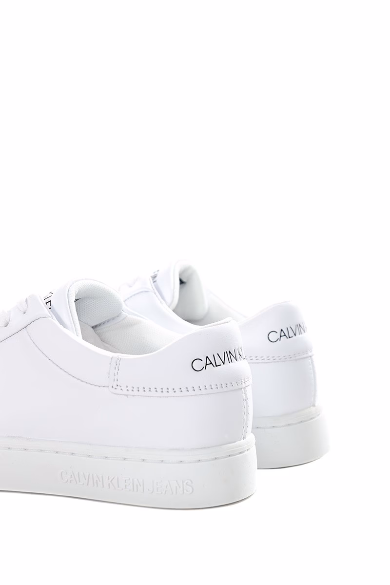 Z czego wykonane są buty Calvin Klein męskie białe?