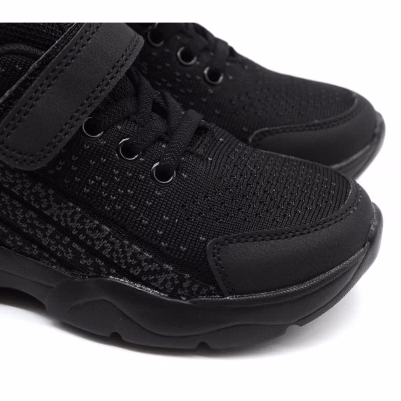 Jakie są zalety butów chłopięcych z siateczki?