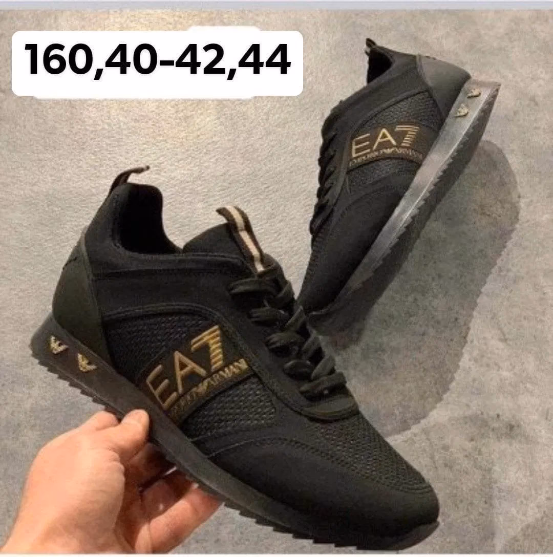 Jakie buty do czarnej stylizacji męskiej?