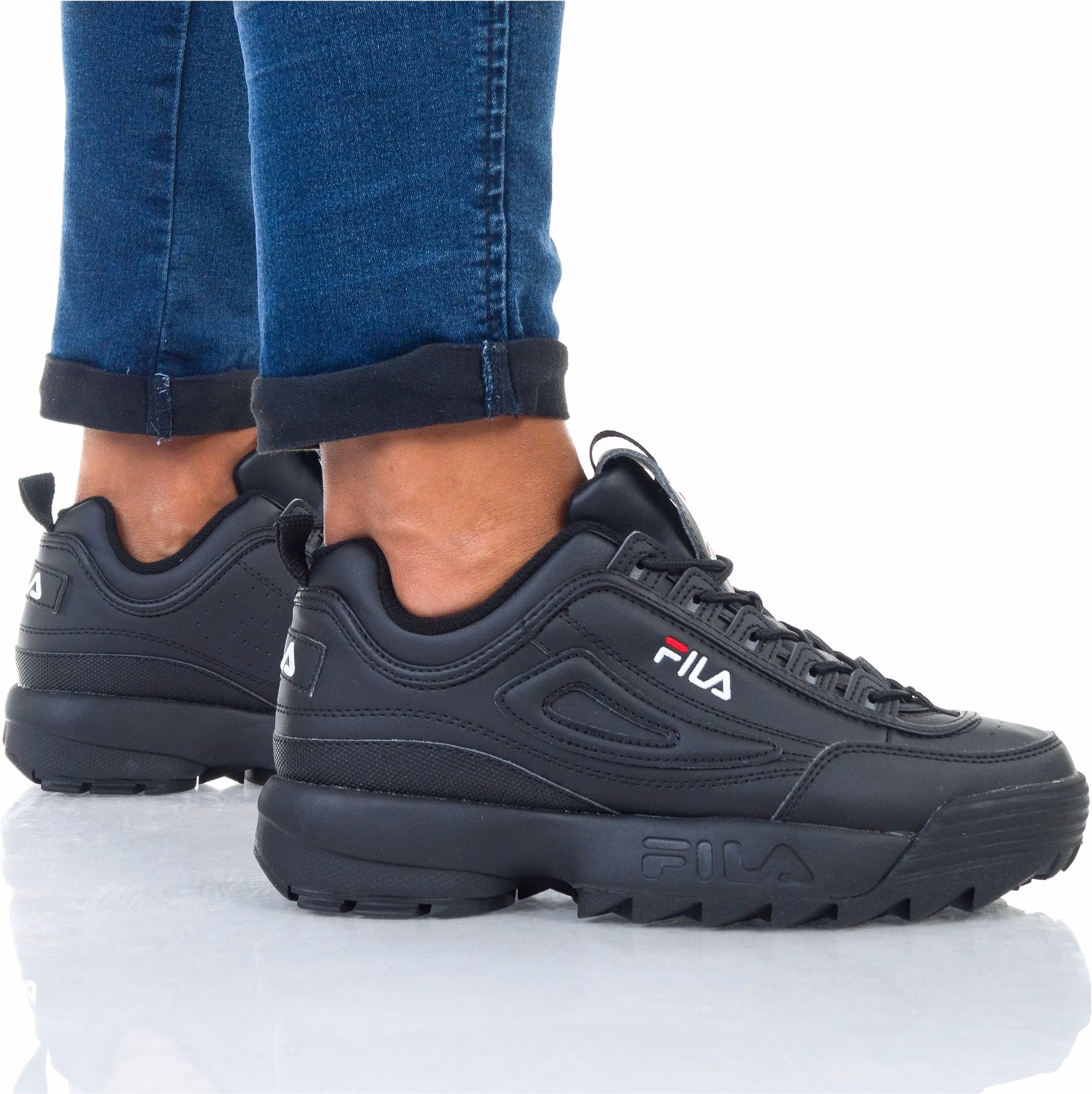 Jakie są modne buty sportowe damskie?