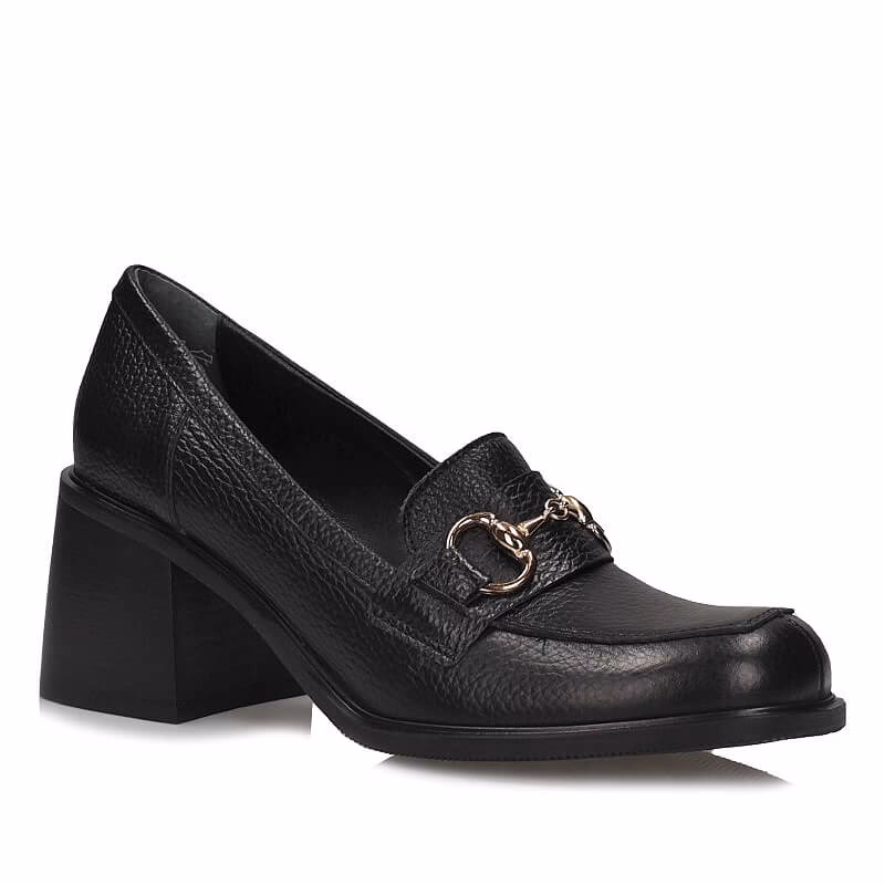 Na jaką okazję buty na słupku?