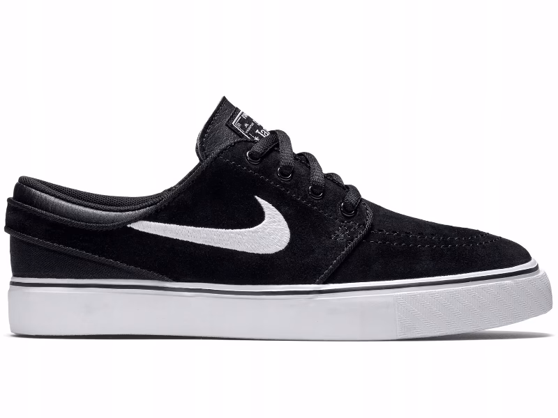 Jak czyścić białe Janoski?