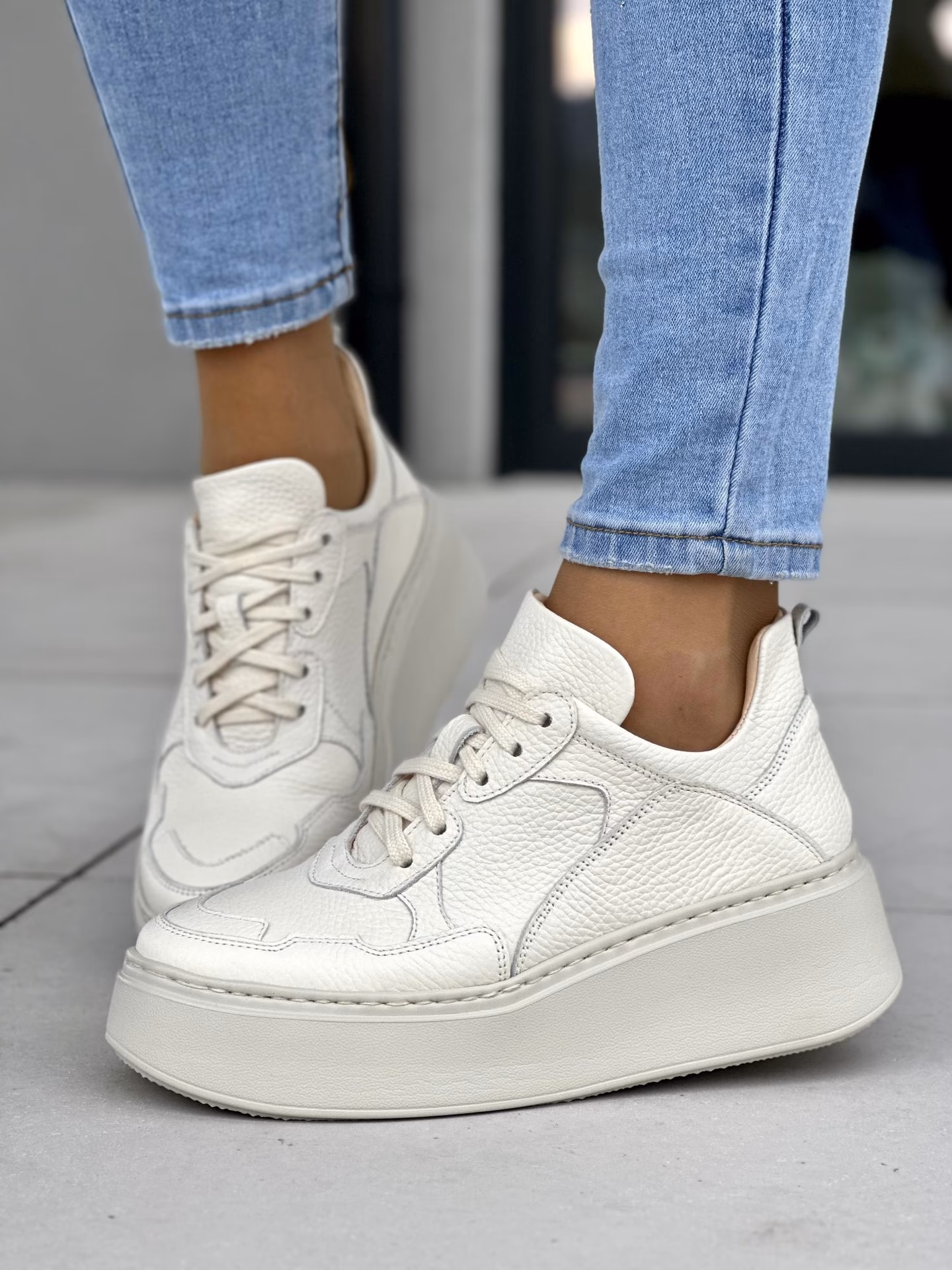 Gdzie kupić tanie buty skórzane?