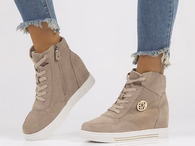 Czy koturny są modne?