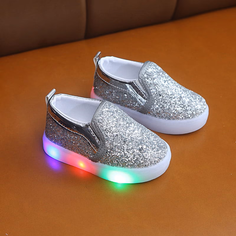 Czy buty z diodami są zdrowe dla dziecka?
