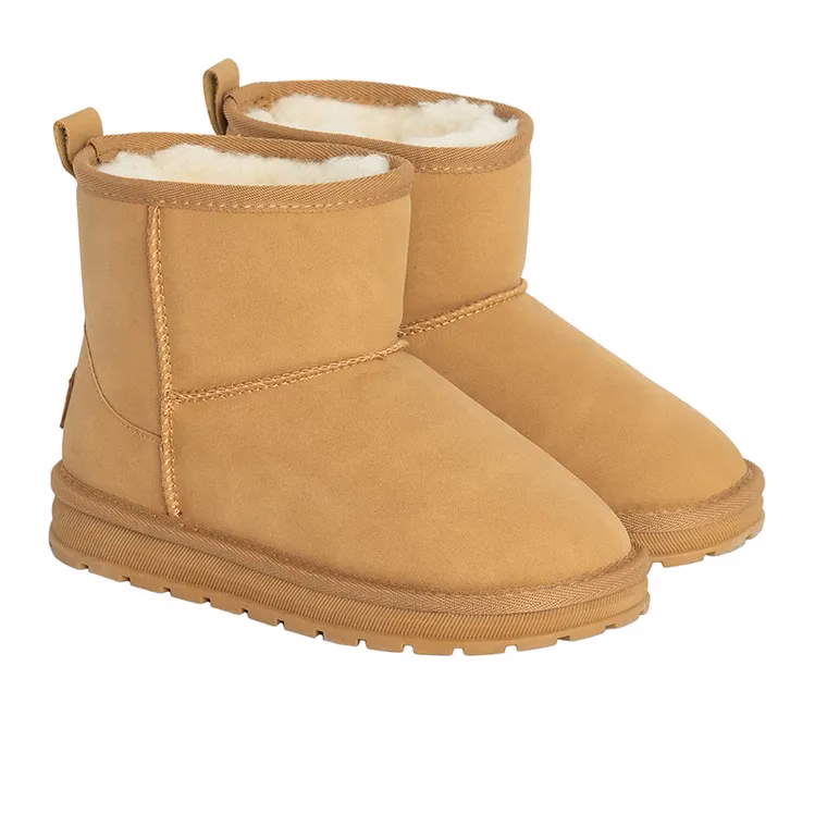 Jak wybrać buty zimowe dla dziecka?