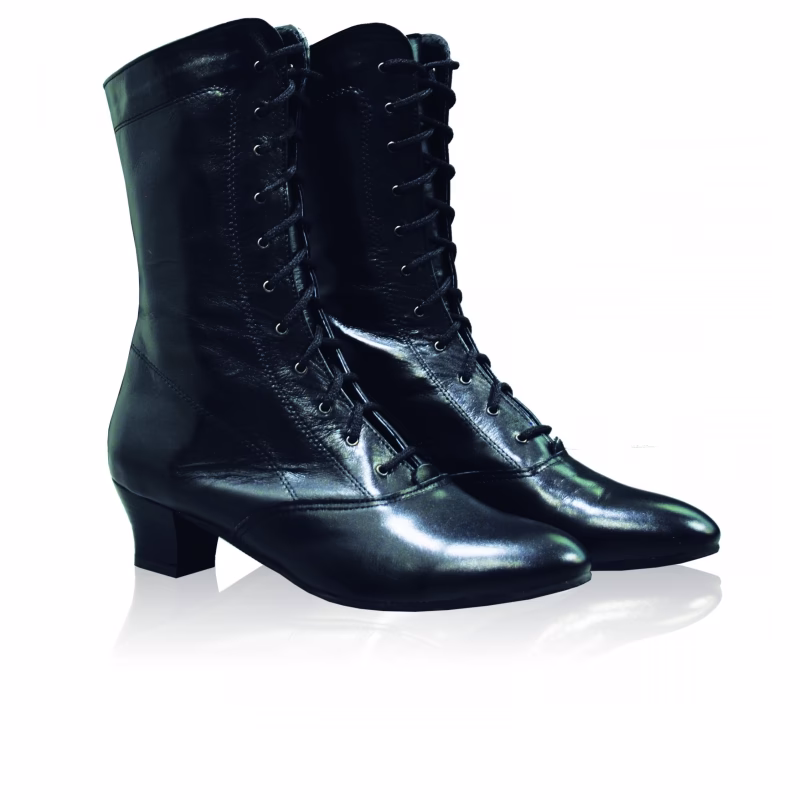 Jak nazywają się buty do stroju krakowskiego?