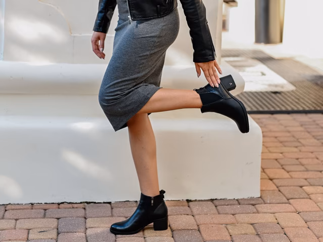 Jakie buty do eleganckiej sukienki na jesień?