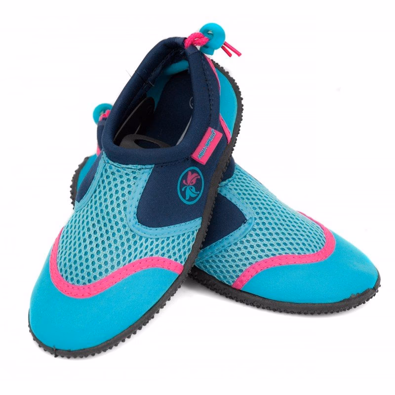 Jakie buty do chodzenia po kamieniach w wodzie?