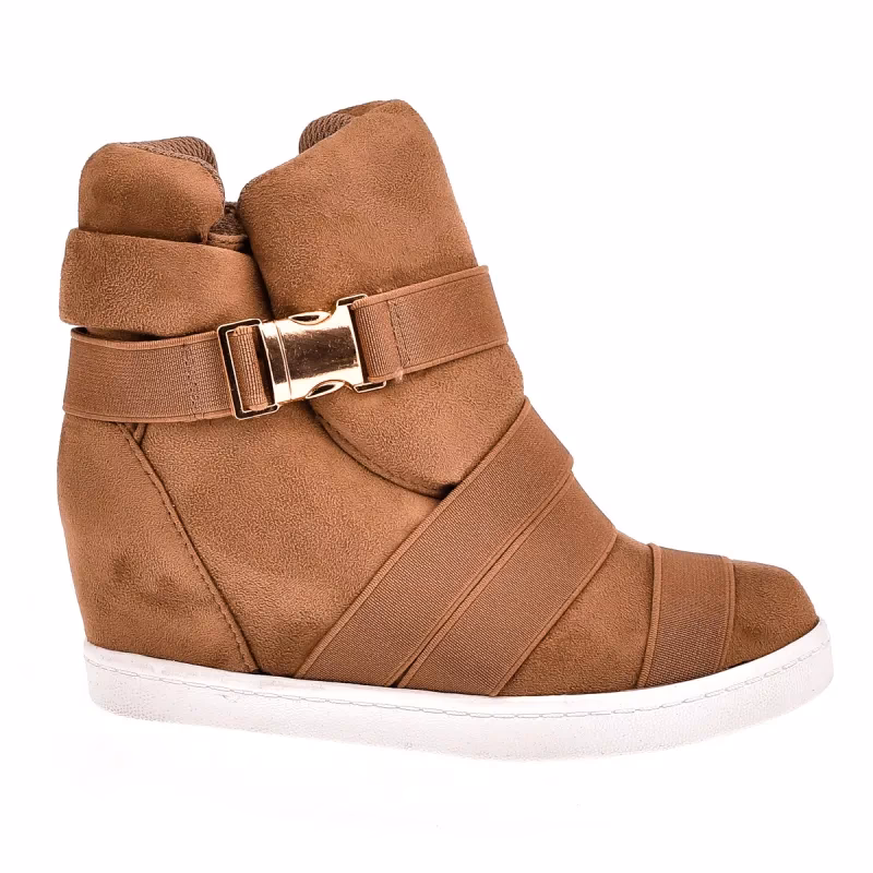 Od jakiego wieku buty na koturnie?