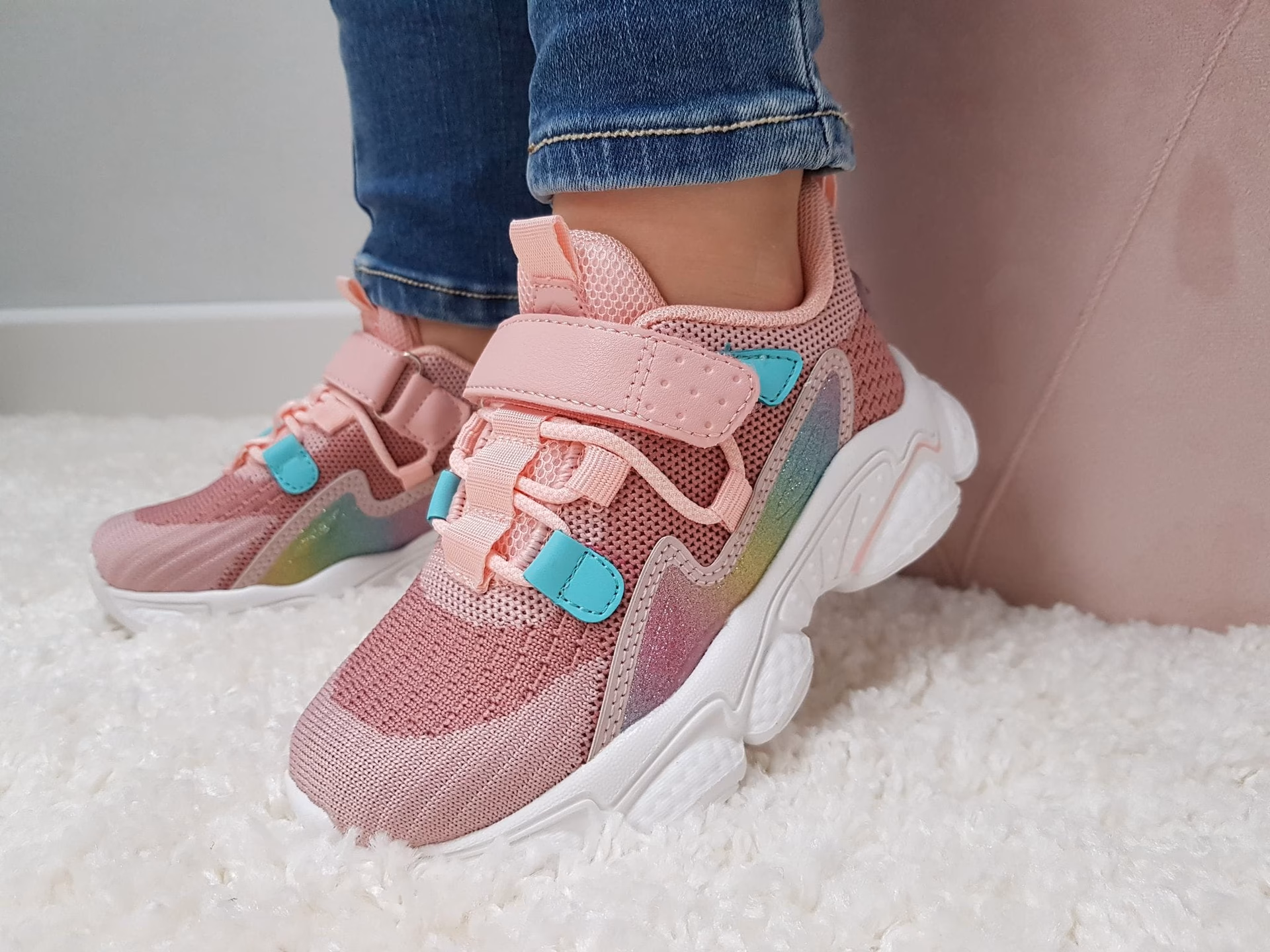 Jak dobrać rozmiar butów dla dziecka?