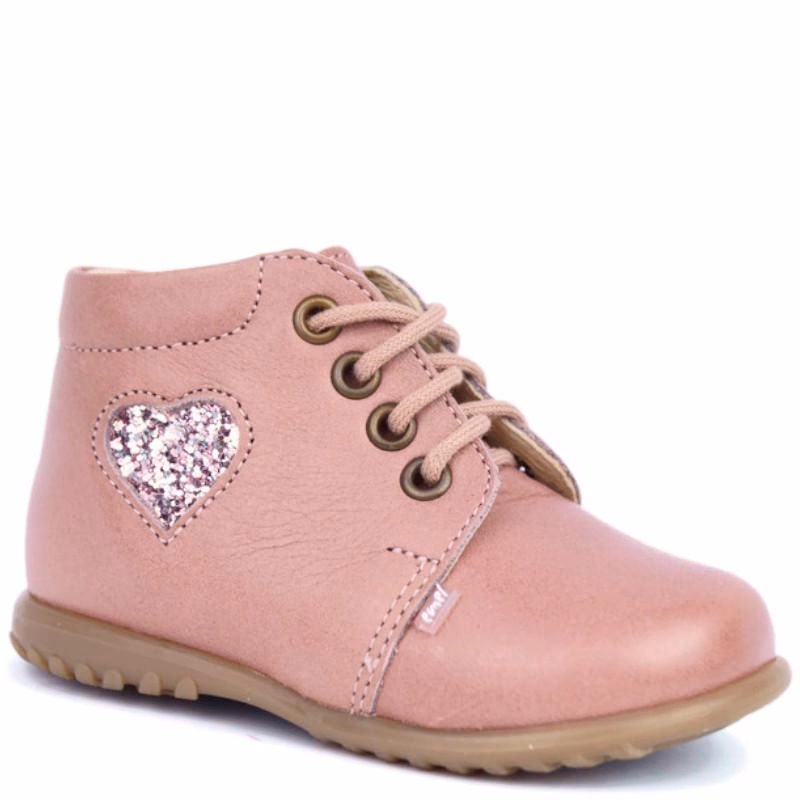 Jakie buty dla dziecka do żłobka?