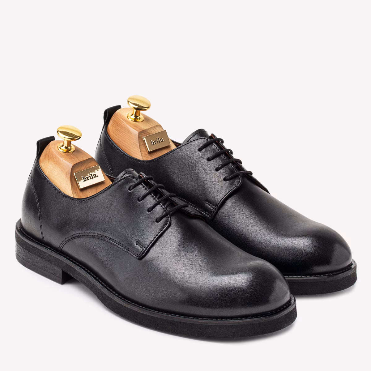 Jakie buty są teraz w modzie męskie?