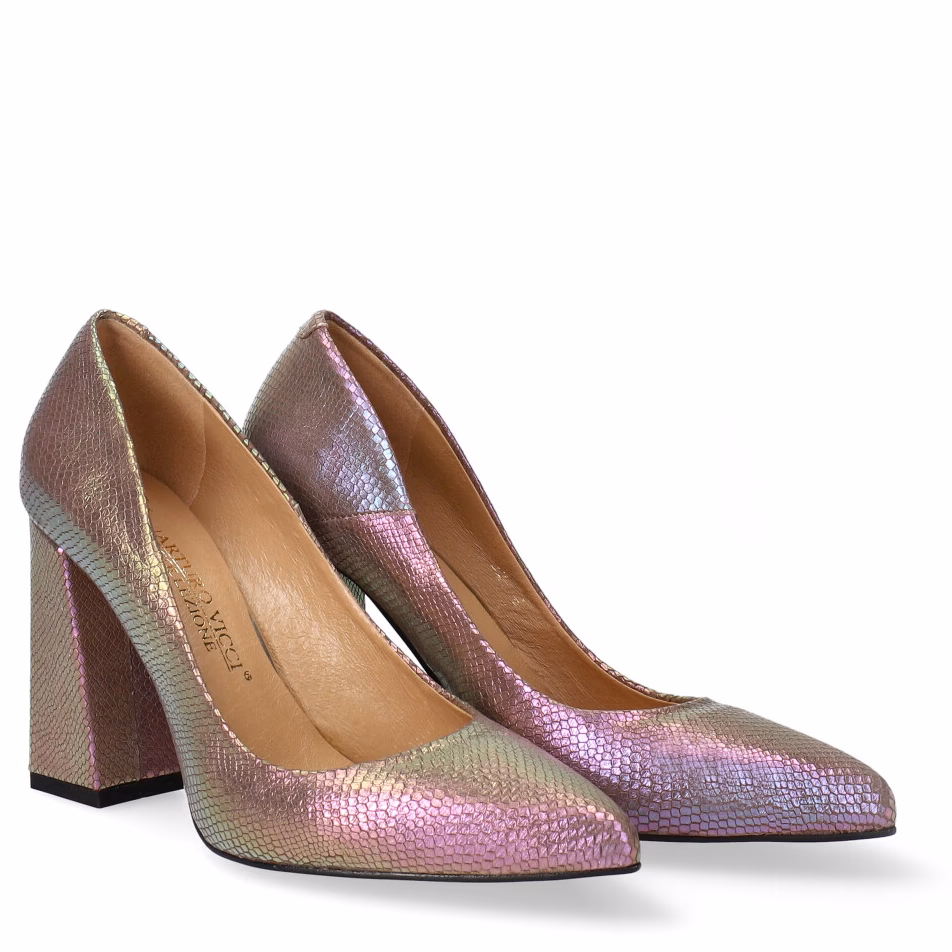 Czy buty na koturnie są jeszcze modne?