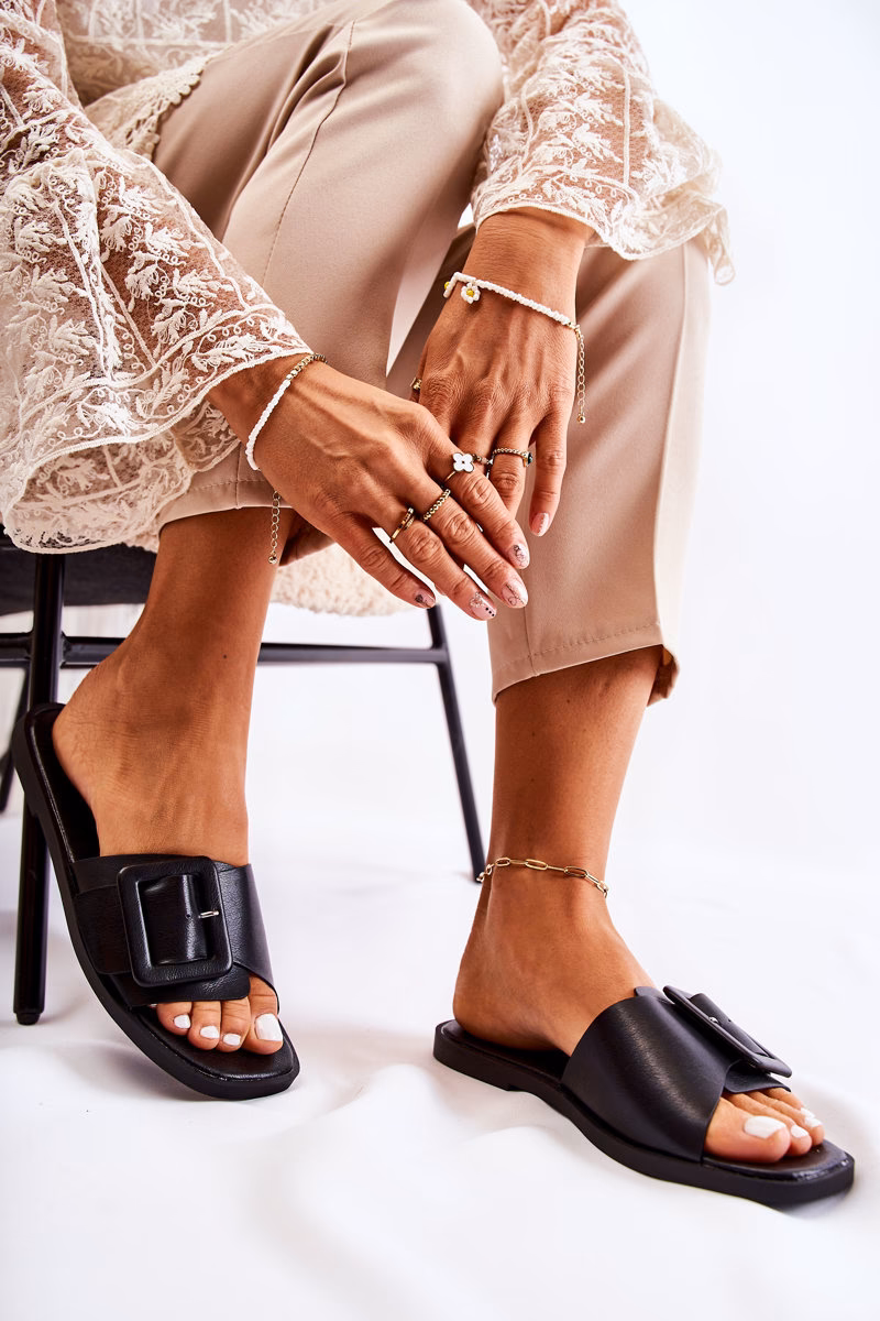 Jakie klapki są modne?