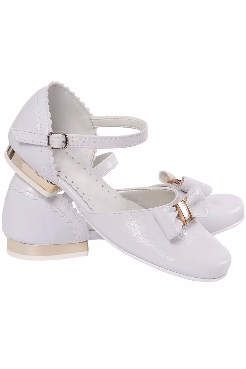 Jakie buty do alby komunijnej?