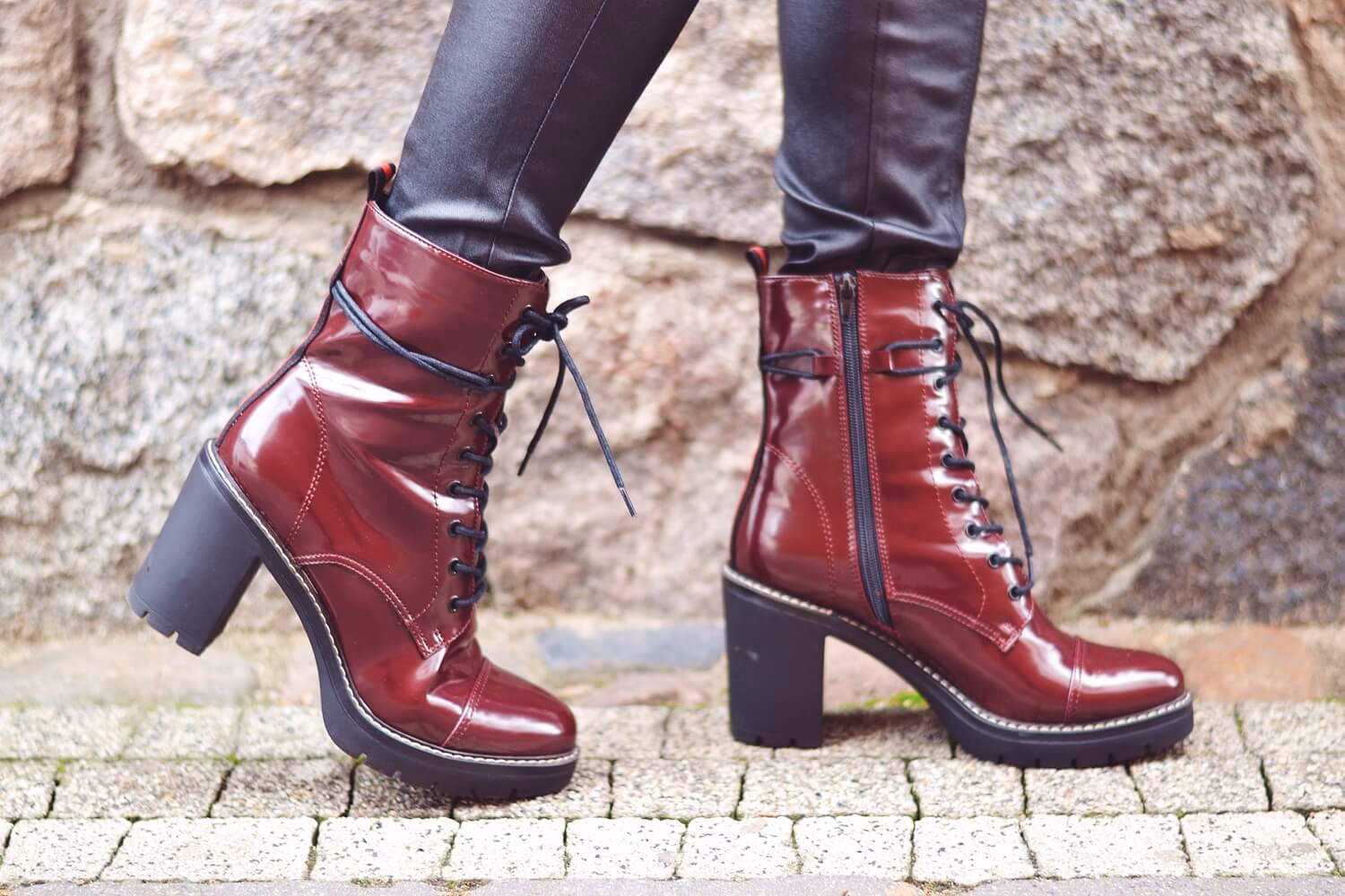 Jak nosić lakierowane buty?