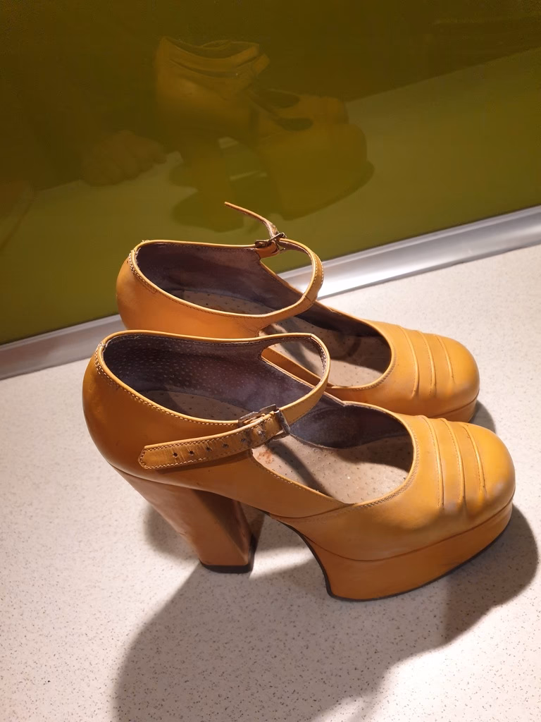 Jakie buty były modne w latach 60?