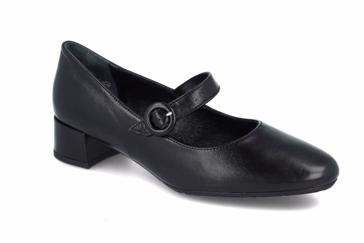 Jakie buty są modne w lato 2017?