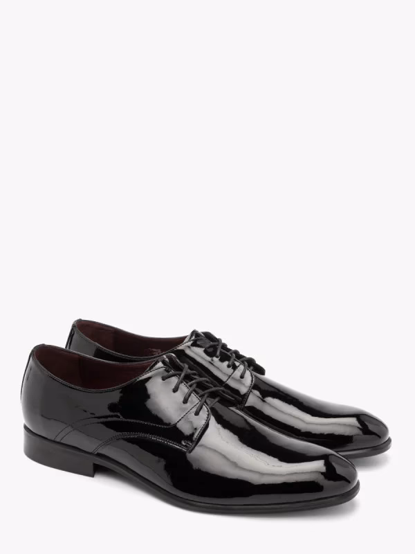 Gdzie kupić tanie duże buty męskie?