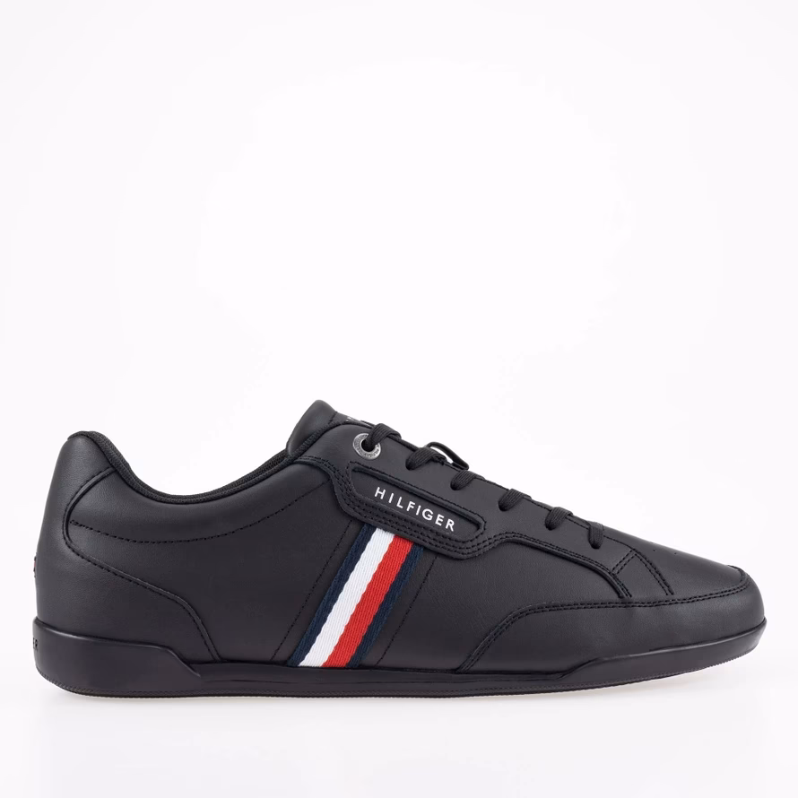 Jak odnowić białe buty?