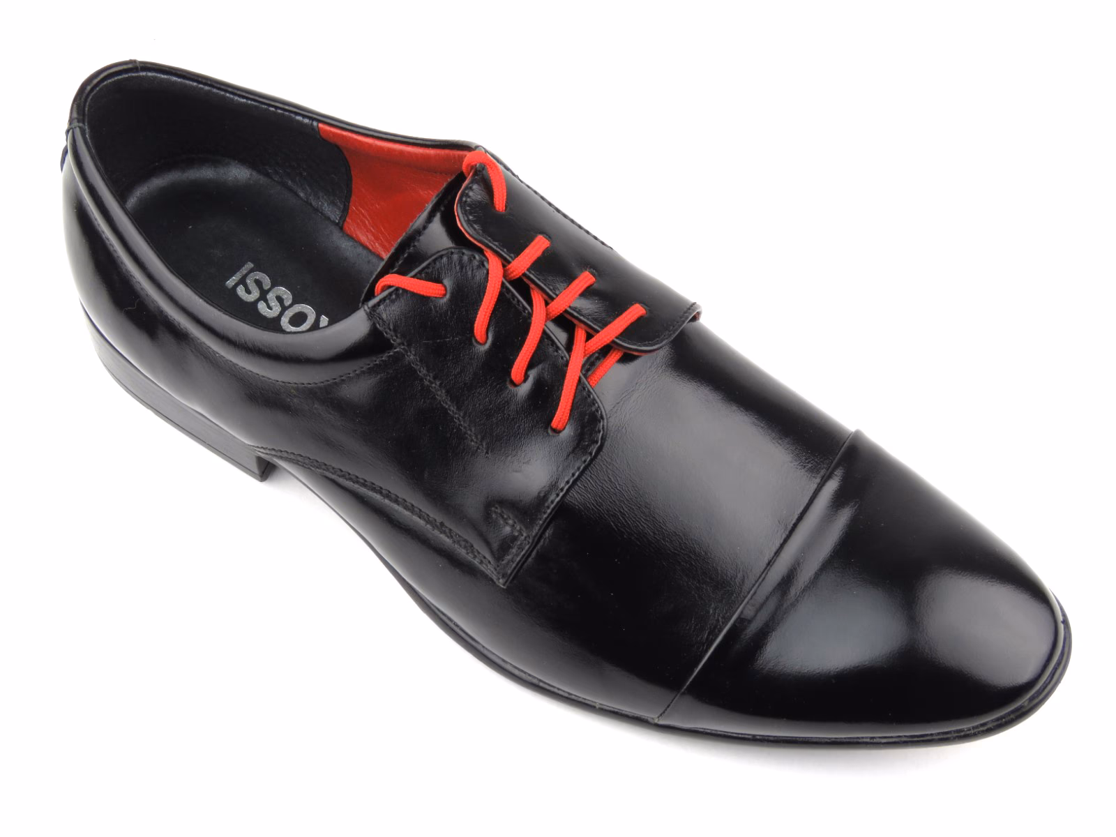 Co oznaczają czerwone sznurówki u Skinheadów?