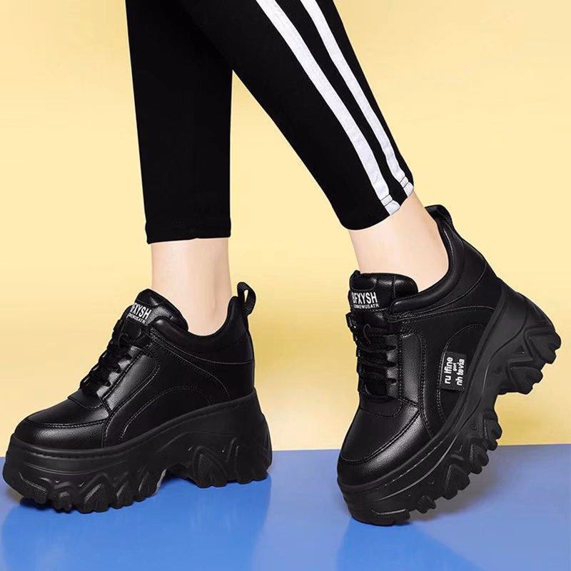 Jak nazywają się buty na wysokiej podeszwie?