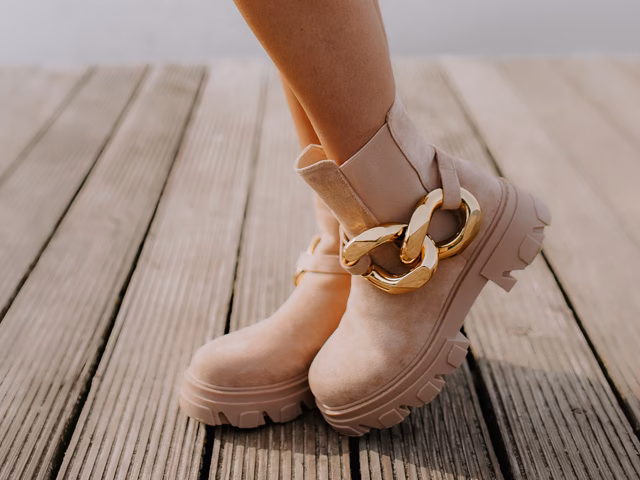 Jak nazywają się buty na grubej platformie?