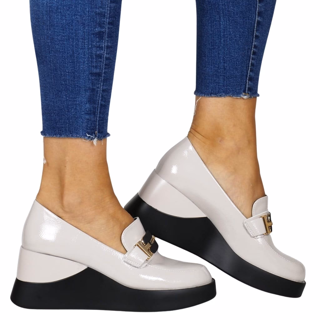 Czy buty na koturnie są wygodne?