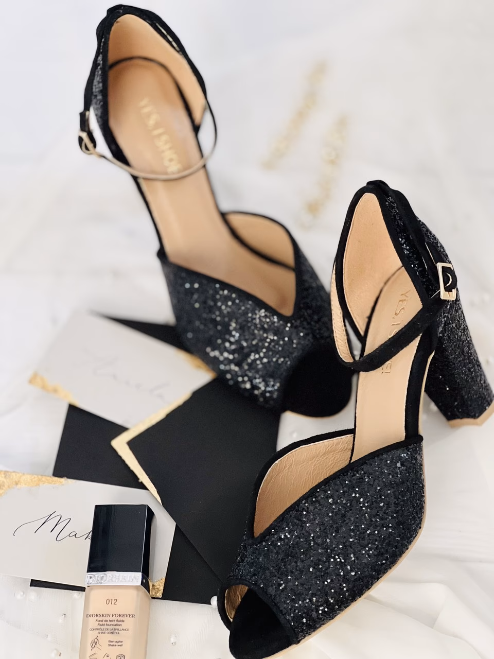 Jak wystylizować buty na niskim obcasie?