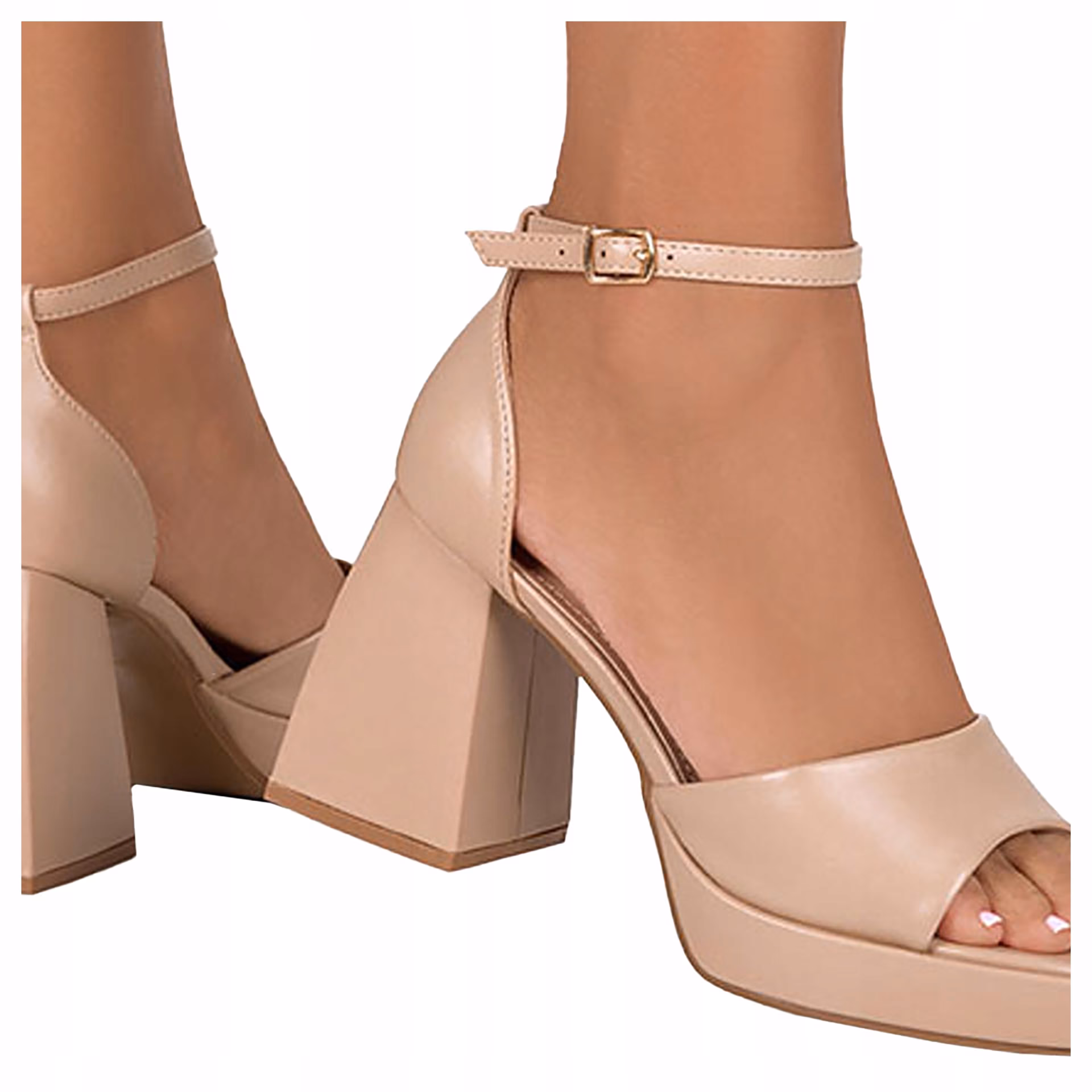 Czy sandały na obcasie są wygodne?