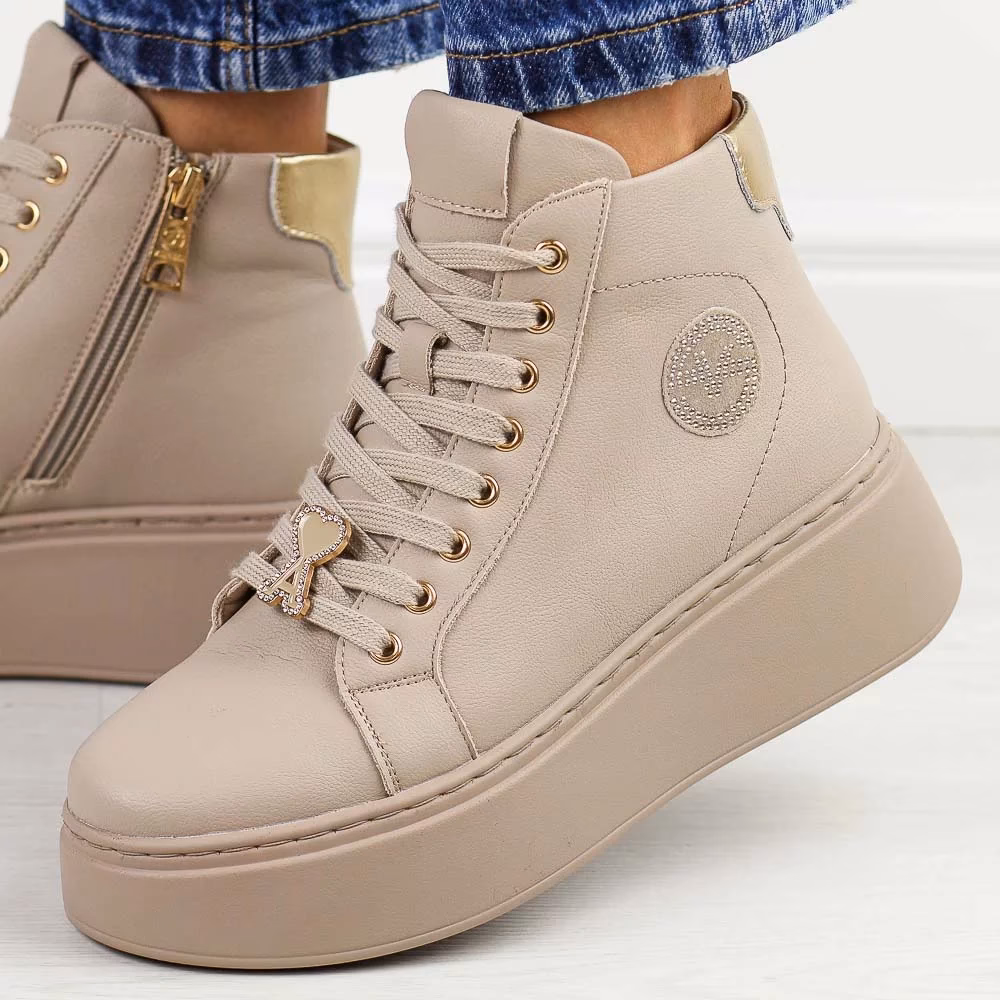 Czy buty na platformie są modne?