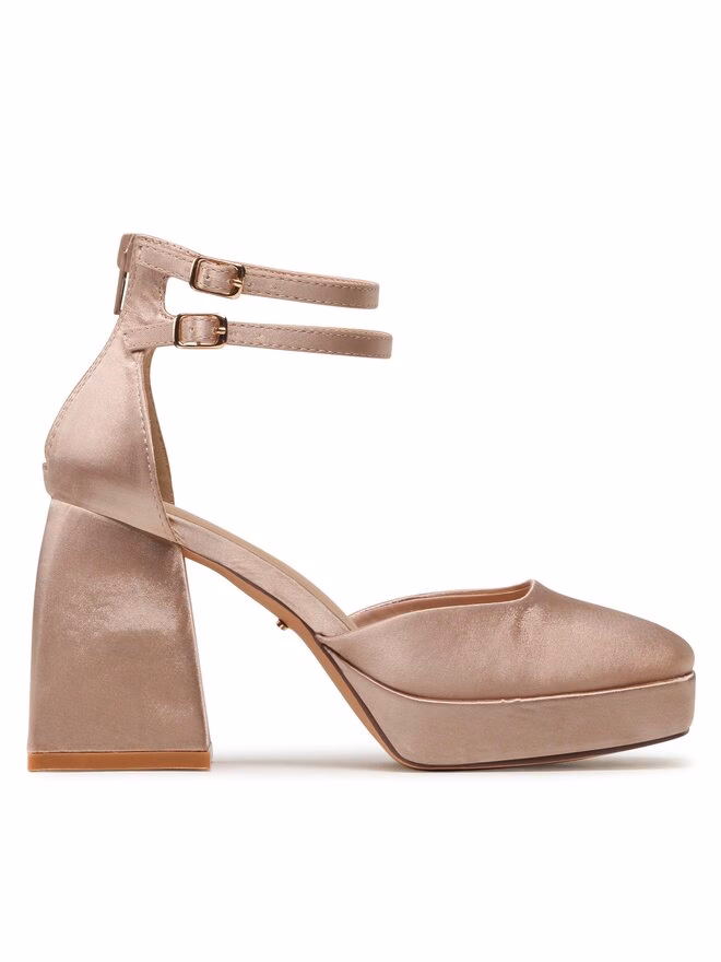 Z jakiego materiału wybrać buty na słupku?