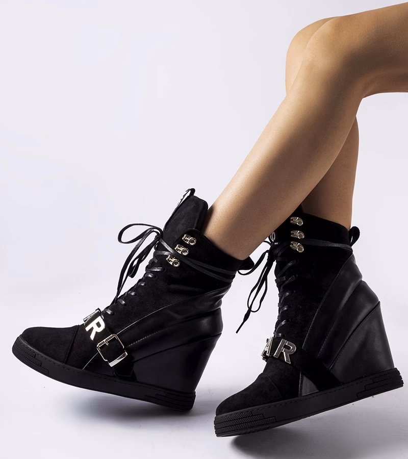 Jak optycznie wydłużyć nogi?