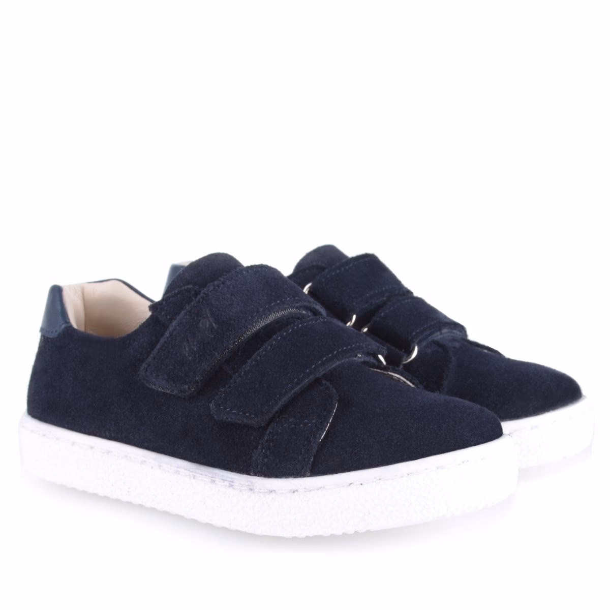 Jakie buty do eleganckiej sukienki na zakończenie roku?